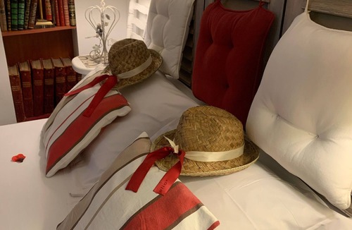 Nice City Centre Bed & Breakfast | Cocooning labeled 3 Flowers https:/lacocooning.fr