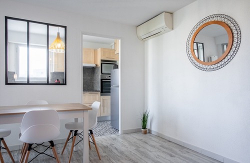 Frejus Plage Apartment | Cocooning – Your Peaceful Haven Just 10 Minutes’ Walk from Fréjus Beaches