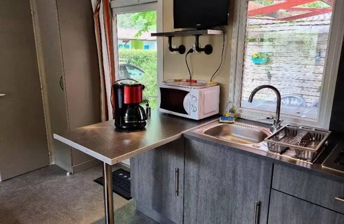 Revel House | Comfort Mobile Home - 3 bedrooms - 32 m² - with air conditioning [new for 2026] Sleeps 6