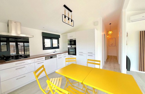 Montsegur-sur-Lauzon House | Comfortable 3-Bedroom Vacation Rental: NUIKI Lodges