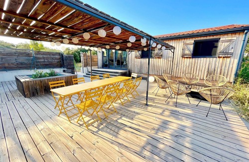 Montsegur-sur-Lauzon House | Comfortable 3-Bedroom Vacation Rental: NUIKI Lodges