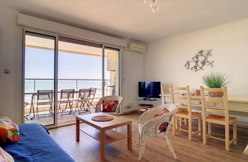 Carnon-Plage Apartment | Comfortable F5 on beach with parking
