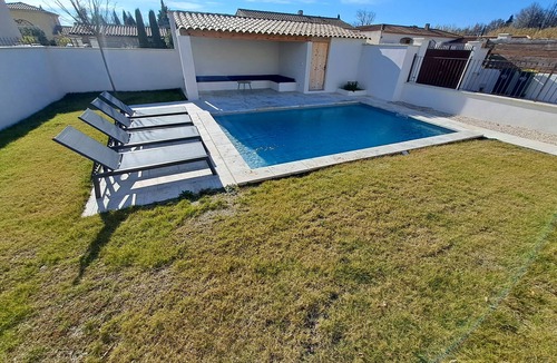 Aubignan Villa | COMFORTABLE FAMILY VILLA in a very quiet residential neighborhood, with a private pool