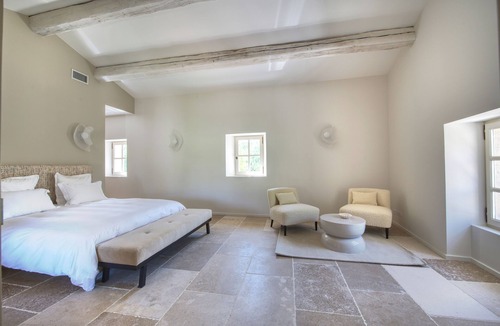 Menerbes House | Completely renovated modern farmhouse in Ménerbes