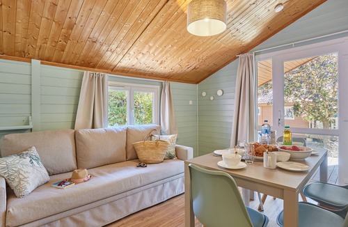 Aubagne Ski Chalet | Confortable | Accès Piscine Extérieure
