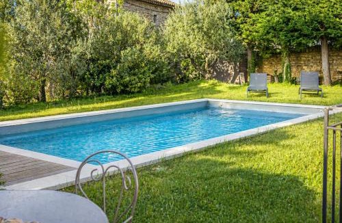 Gordes Villa | Contemporary 3 bedroom villa in Gordes village