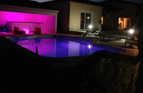 Chateaurenard Villa | CONTEMPORARY VILLA IN QUIET, LANDSCAPED GARDEN, SWIMMING POOL, A ZEN PLACE !!!!