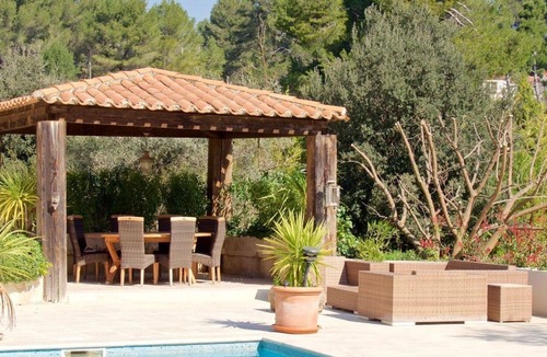 Aubagne Villa | CONTEMPORARY VILLA 300m2 PARK SWIMMING POOL TENNIS 8/10 people