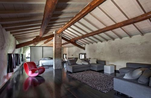 Sarginesco House | Corte Mainolda