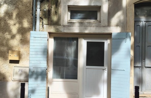 Pelissanne Apartment | Cosy studio in the center of Pélissanne