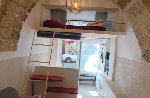 Pelissanne Apartment | Cosy studio in the center of Pélissanne