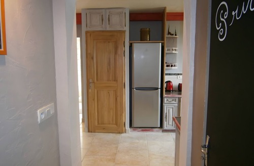 Chateauneuf-du-Rhone House | Cottage 'Gîte Harmony' with Private Pool, Wi-Fi and Air Conditioning