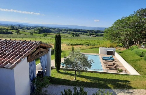 Mormoiron House | Cottage 'Les Vignes', heated pool (10X5), great view at the foot of Mt Ventoux