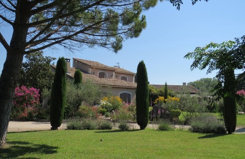 St.-Remy-de-Provence House | Country house with Provencal charm, quiet and not overlooked