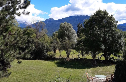 Embrun House | Country house in a quiet and exceptional setting