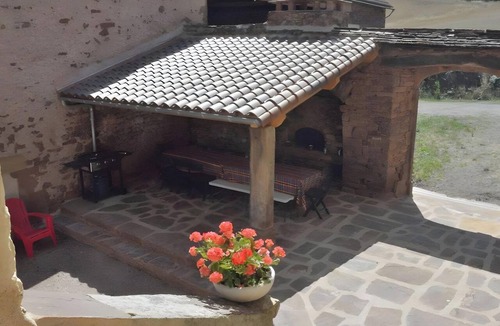 Saint-Izaire House | Country House 'Le Mas De Jacquet': Mountain Views, Private Terraces, Wi-Fi