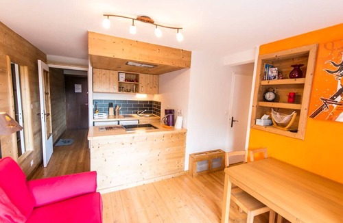 La Salle-les-Alpes Apartment | Cozy 2-Room Apartment, 4 Sleeps, 200m from Slopes, La Salle les Alpes