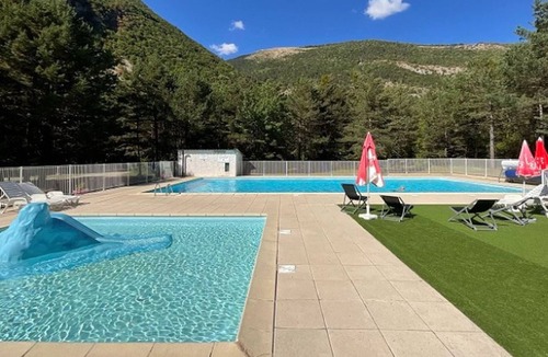 La Roche-des-Arnauds Ski Chalet | Cozy chalet - 6 guests