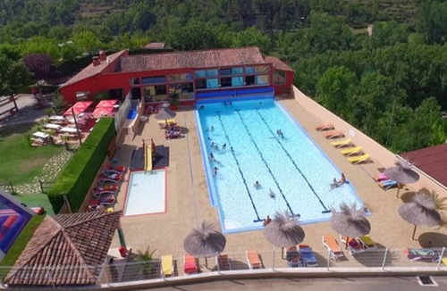 Saint-Rome-de-Tarn Ski Chalet | Cozy chalet with terrace - 4 people