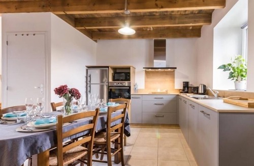 Clis Cottage | Cozy Countryside Home near Beach with Private Terrace, WiFi, and EV Charging