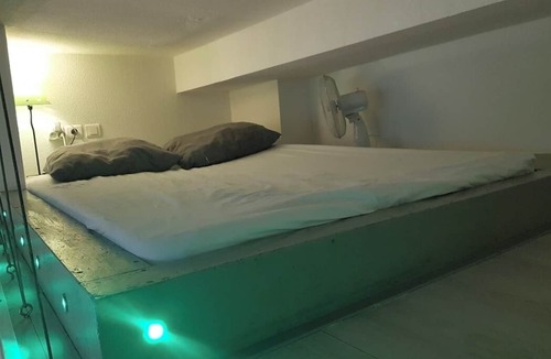 Thiers Apartment | Cozy studio apartment in downtown Marseille