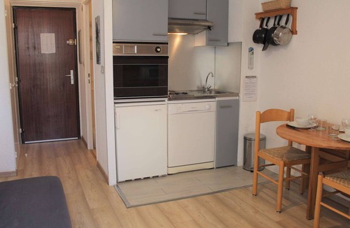 Les Claux Apartment | Cozy studio at the foot of the slopes in Vars