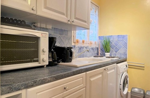 La Faviere Apartment | Cozy Studio w/Pool, Tennis, Kids' Area, Terrace, Near Beach & Shops, Sleeps 3