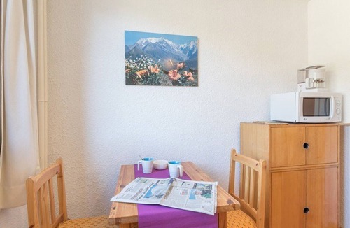 La Salle-les-Alpes Apartment | Cozy Studio for 2 near Slopes and Shops with Parking and Ski Locker - La Salle-les-Alpes