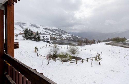 Montgellafrey Apartment | Cozy T2/3 for 6 people with balcony and ski access in Saint-François-Longchamp