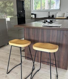 La Faviere House | Dedans-dehors - 10 min from the beach wifi air conditionated