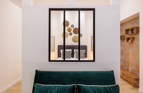 Prefecture Apartment | DESIGN FLAT 4/8P in the HEART of Marseille A/C ♥🇫🇷