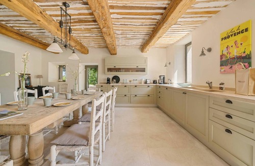 Saint-Saturnin-les-Apt House | Domaine des 3 Fontaines, Luberon, 8 bedrooms, air conditioning