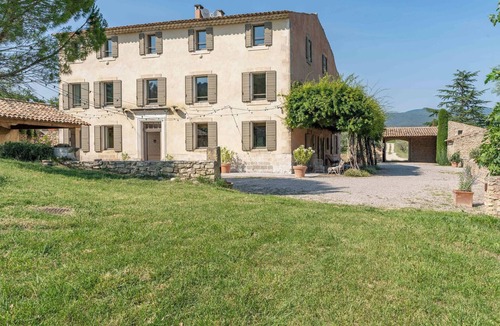 Saint-Saturnin-les-Apt House | Domaine des 3 Fontaines, Luberon, 8 bedrooms, air conditioning
