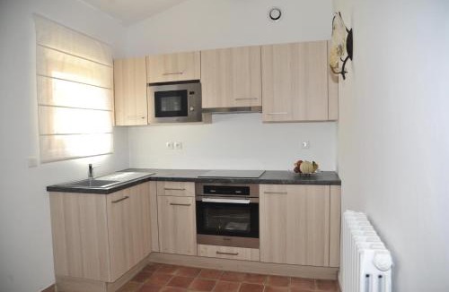 Saint-Marc-Jaumegarde Apartment | Domaine la Garenne