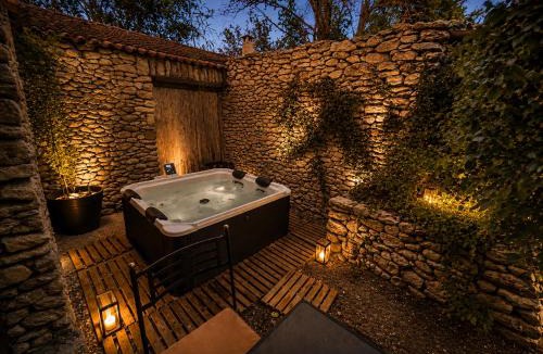 Jonquieres Villa | Domaine Le Jas