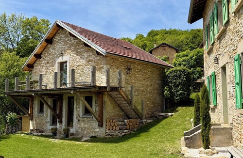 Rencurel House | Domaine Les Pierres Des Ailes - Sleeps 23 - Vercors