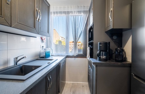 Frejus Plage Apartment | Doux Zéphir – Marine Serenity and Tranquility by the Sea