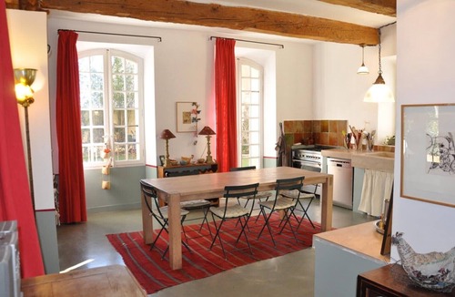 Aix-en-Provence Apartment | Elegant Bastide Near Aix with Pool