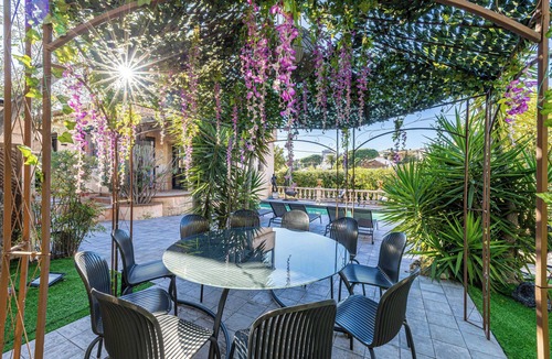 Carnot Apartment | ELEGANT PRIVATE VILLA WITH POOL & GARDEN , 5 MIN TO CENTRAL CANNES