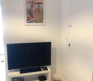 Baille Apartment | Escale marseillaise proche de la mer & jardin privé & Wi-Fi-Climatisation
