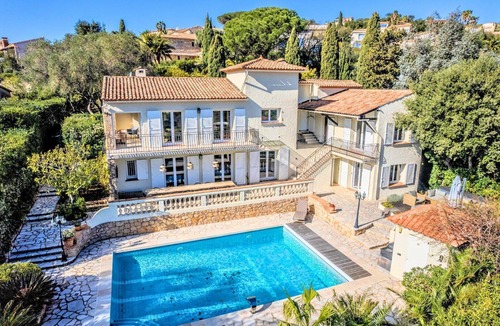 Les Issambres Villa | EspritduSud La Belle Histoire