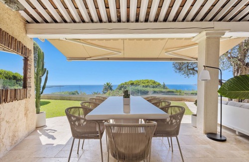 La Croix des Gardes Villa | Exceptional 330 m² renovated villa, pool & guest house 5 min from the Croisette