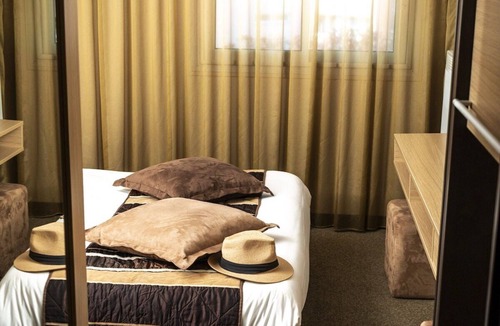 Gap Hotel | Family-friendly stay | Place du Rochasson- 0.5 mile