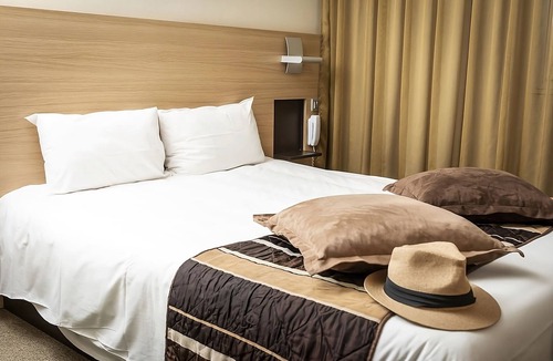 Gap Hotel | Family-friendly stay | Place du Rochasson- 0.5 mile