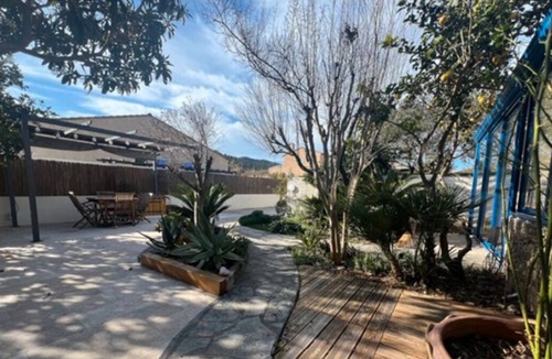 Hyeres Villa | Family home with garden - quiet location near Hyères and beaches
