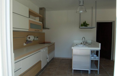 Le Thor House | Farmhouse in the countryside with private swimming pool, Etoiles de France label