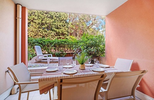 Theoule-sur-Mer Apartment | Feet in the Water – Serenity Facing the Mediterranean