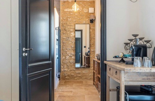 Menerbes House | Five-bedroom estate above Ménerbes village