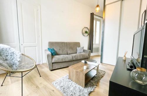 Quartier Chorier-Berriat Apartment | #FK The Altitude Nest Air conditioning