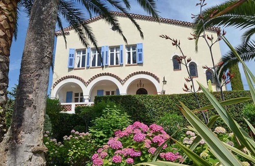 Mandelieu-La-Napoule Villa | FLASH SALE JULY/contact owner. Magnificent Private Gated Villa, Pool, 5 AC Bed